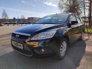 Ford Focus 1,4i  coche familiar