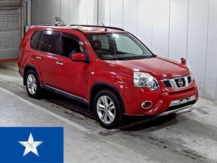 Nissan X-TRAIL crossover