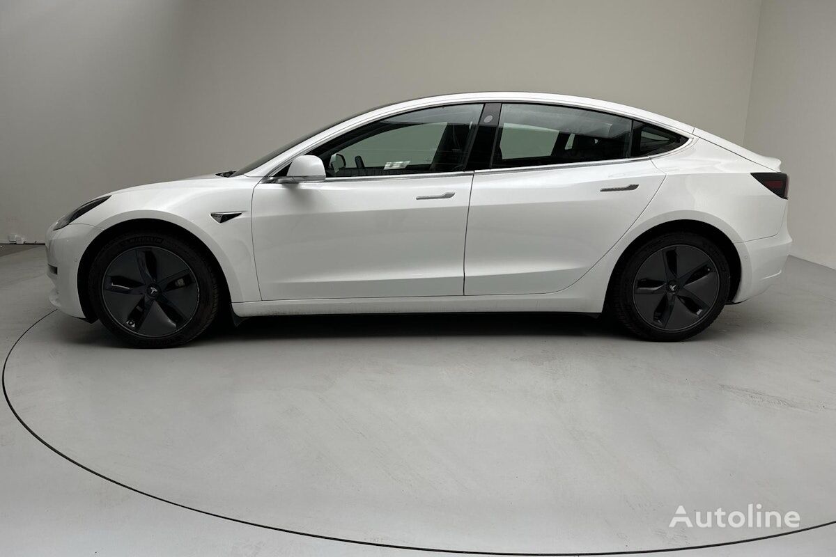 Tesla Model 3 hatchback