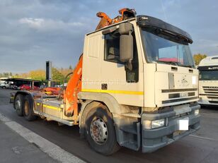 IVECO 260E43 camión con gancho