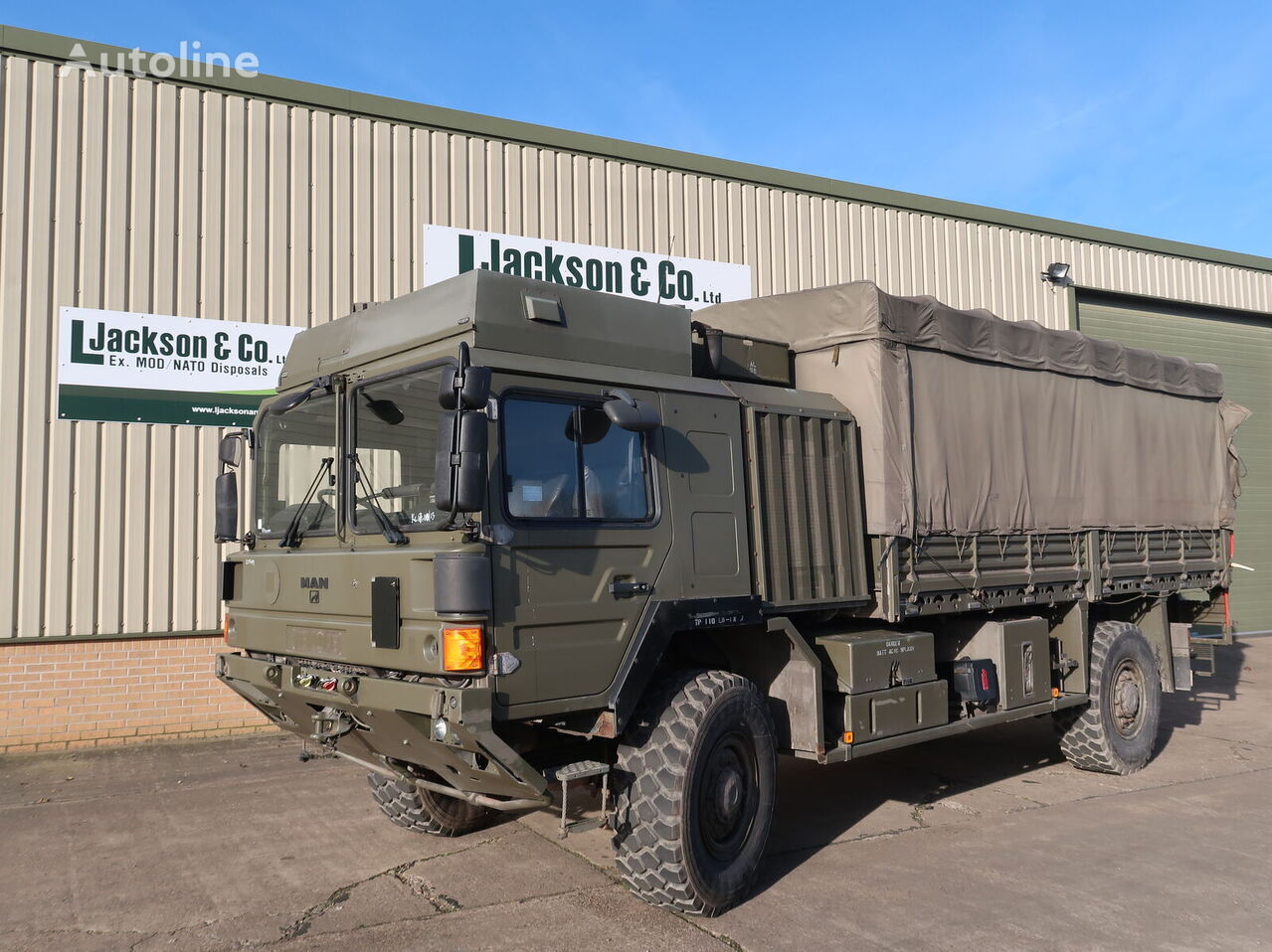 MAN HX60 18.330 4x4 Army Truck  camión militar
