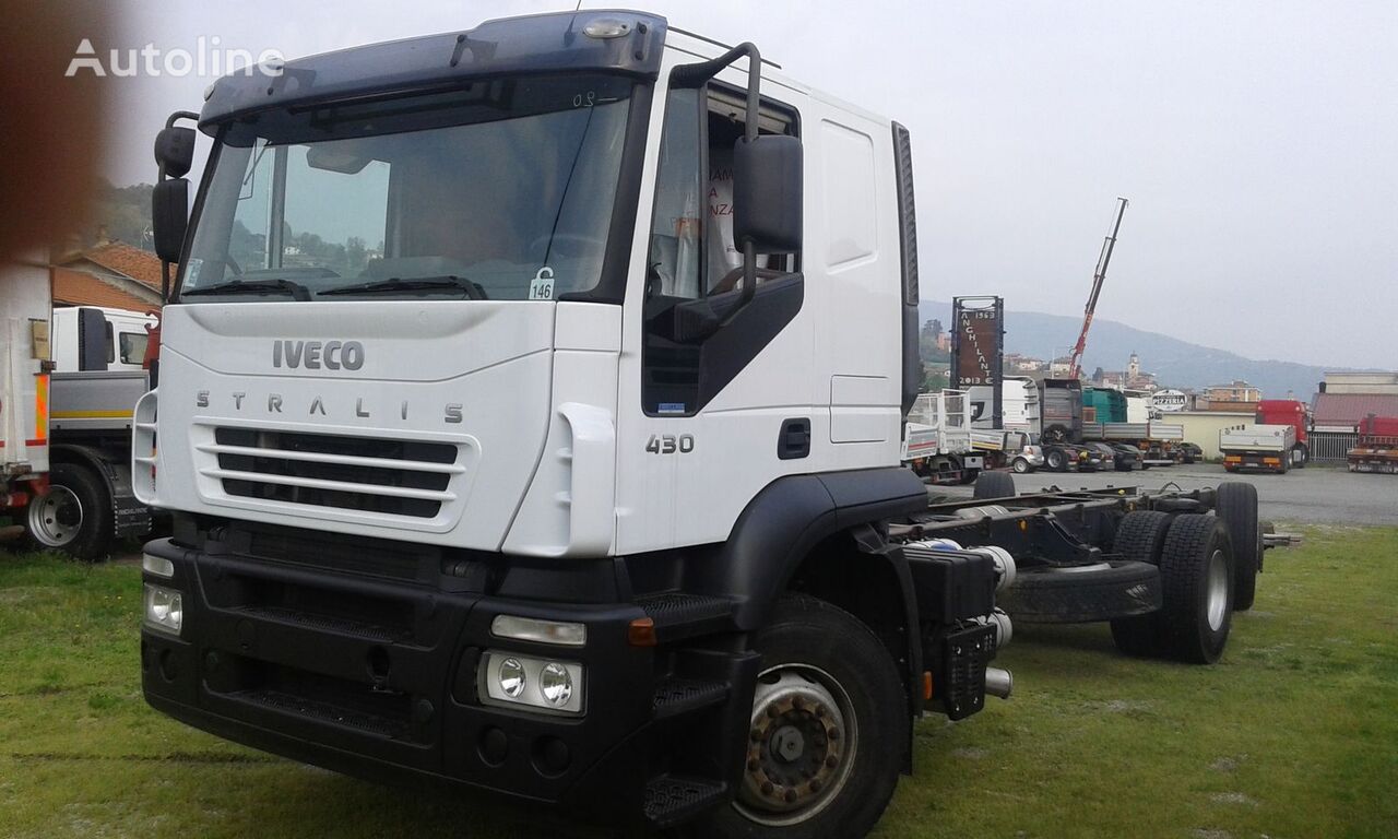 IVECO STRALIS AT260S43Y/PS camión chasis