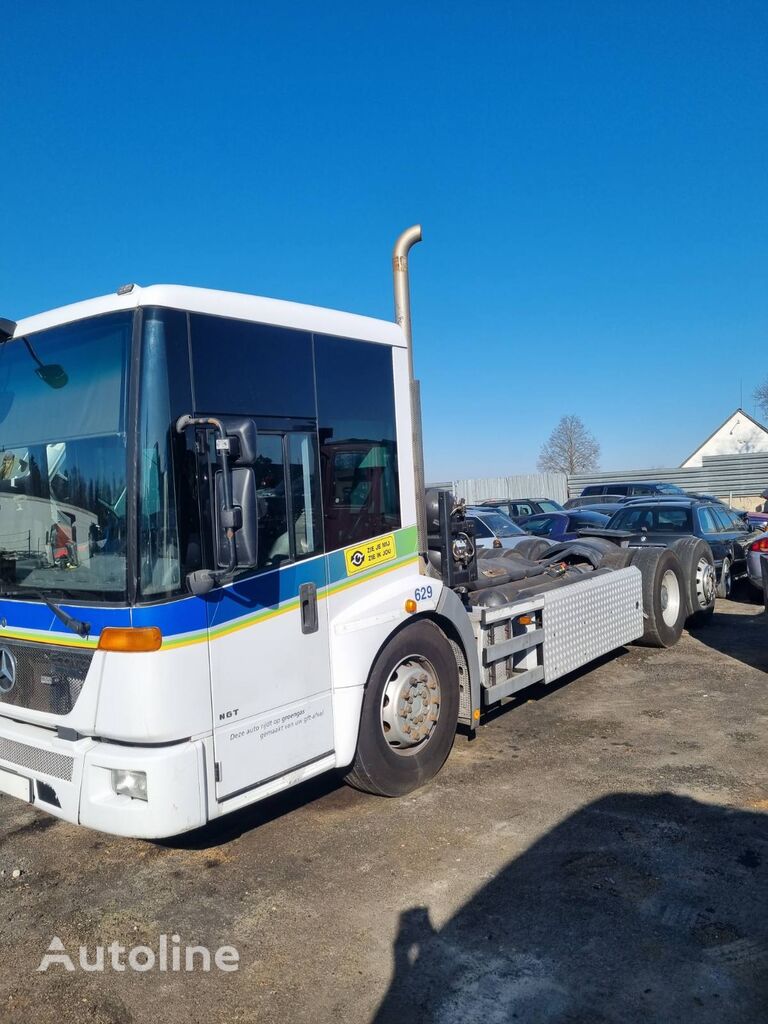 Mercedes-Benz Econic 2628 camión chasis