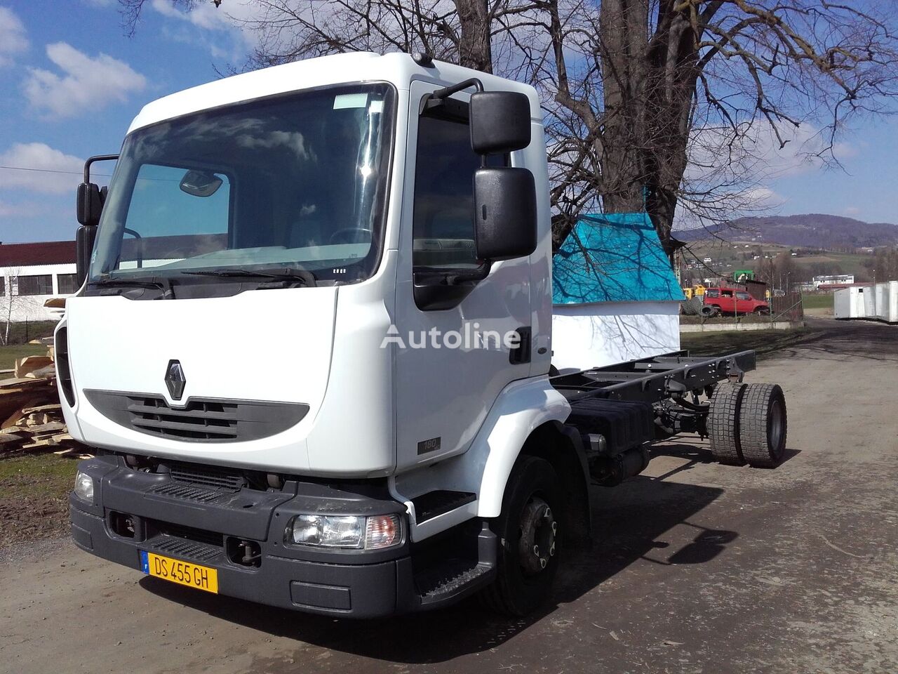 Renault MIDLUM camión chasis