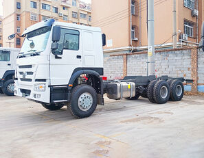 Sinotruk Howo 6X4 Cargo Truck Chassis 400 hp camión chasis nuevo