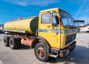 Mercedes-Benz 2219 6x4 Vízszállító Tartálykocsi camión cisterna