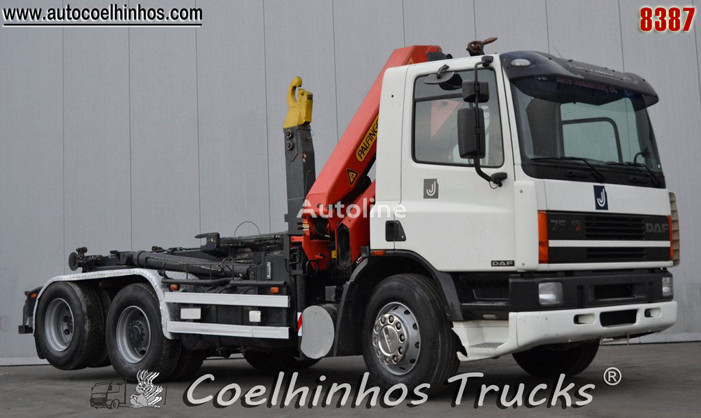 DAF 75CF 270 camión con gancho