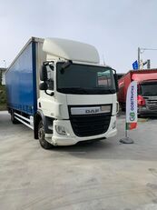 DAF CF320 camión con lona corredera