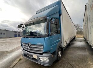 Mercedes-Benz Atego 823L camión con lona corredera