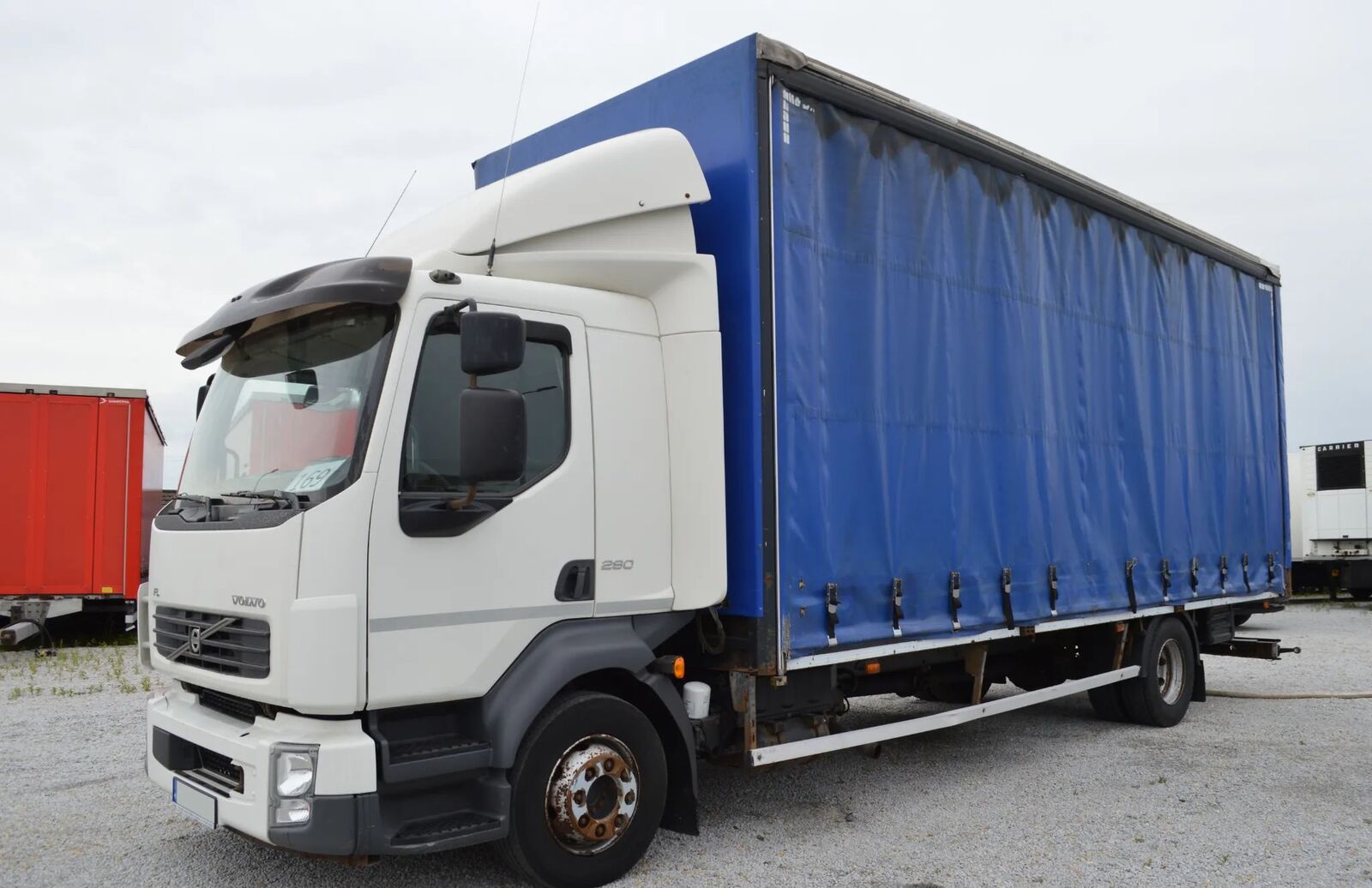 Volvo FL 290 12.290 CURTAIN TILT EURO 5 camión con lona corredera