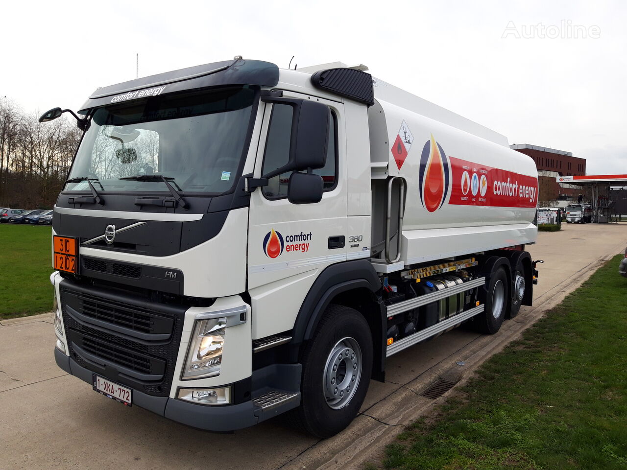 Volvo FM camión de combustible