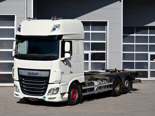 DAF XF 460 FAR camión de contenedores