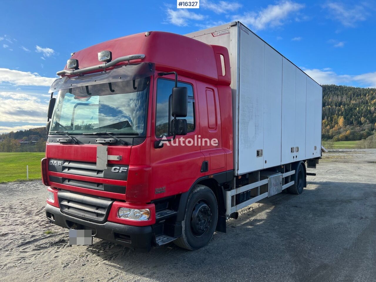 DAF CF75.360 4x2 box truck w/ full side opening camión furgón