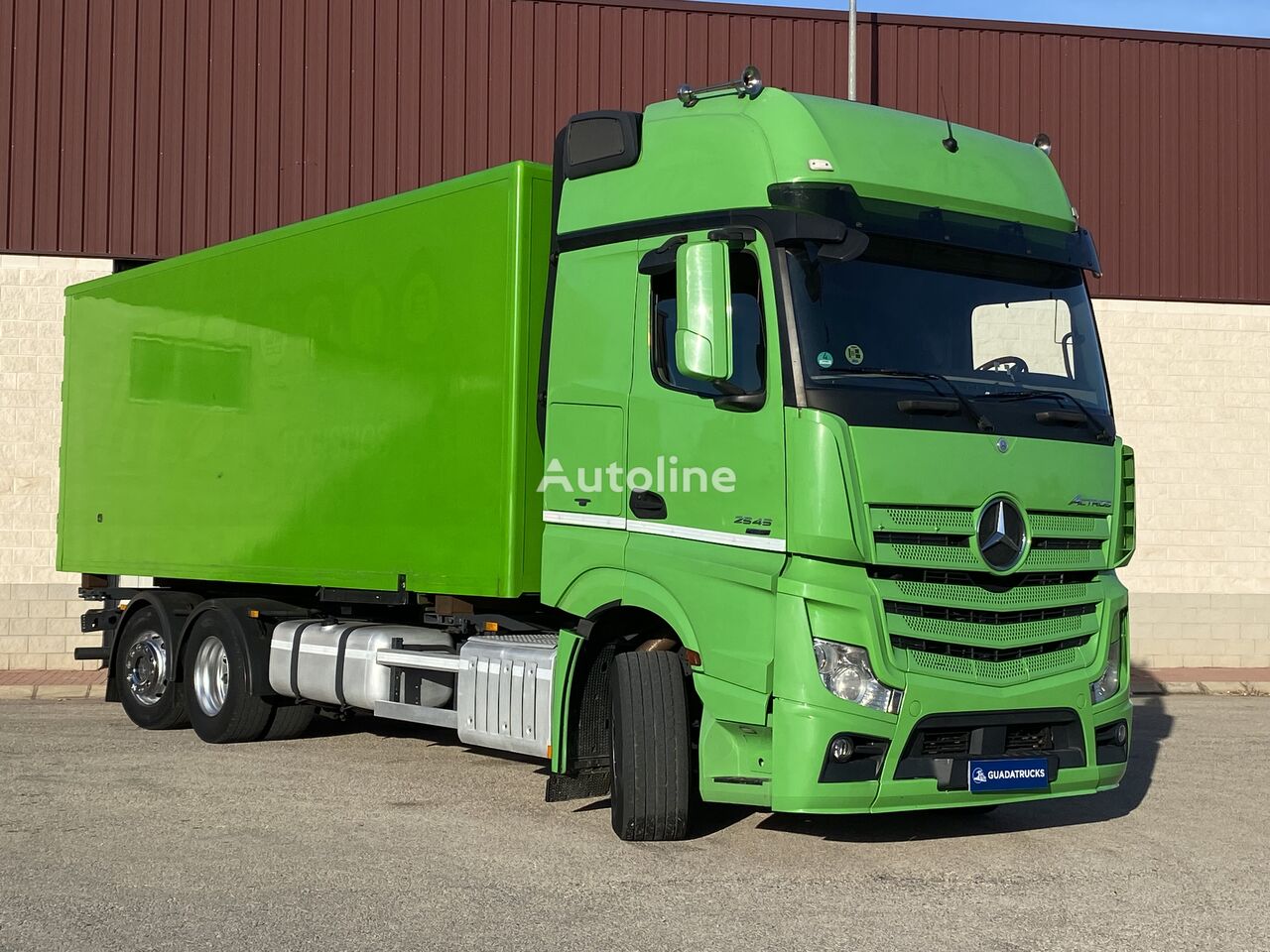 Mercedes-Benz ACTROS 2545 camión furgón