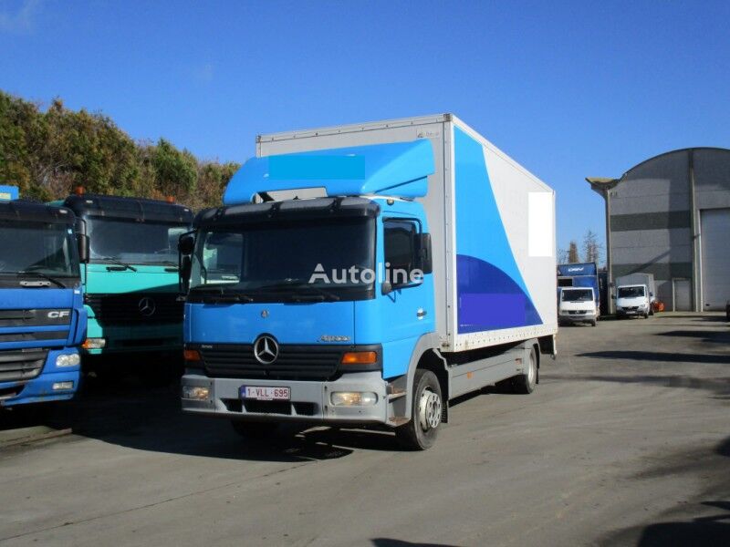 Mercedes-Benz ATEGO camión furgón