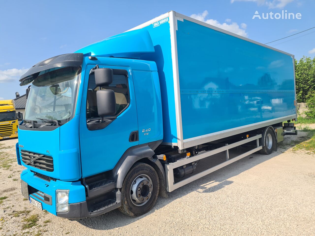 Volvo FL 240 16 TON camión furgón