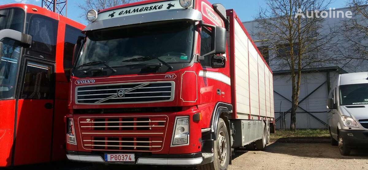 Volvo FM9  440 Euro 5  camión para transporte de ganado