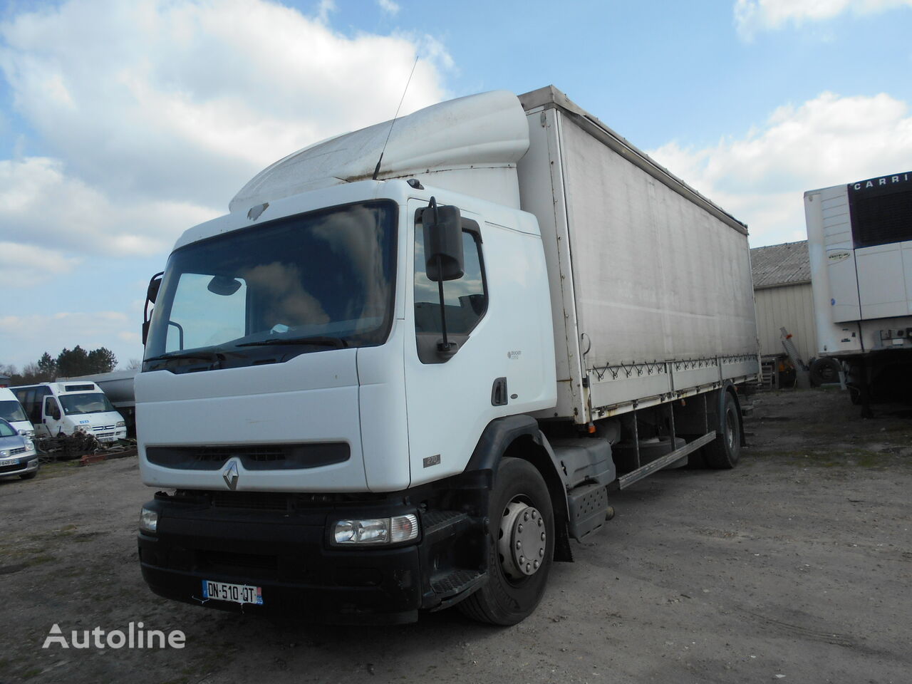 Renault 270 DCI camión toldo