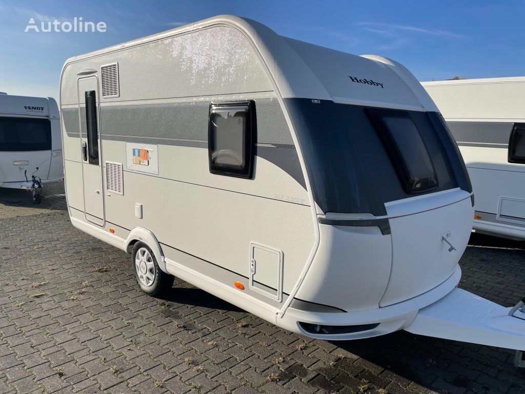 VENDIDA] CARAVANA 3 AMBIENTES HOBBY KMFE LUXE CON AIRE ACONDICIONADO -  Venta de caravanas de ocasión