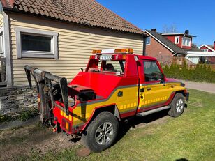 Toyota LAND CRUISER 70 P  4WD grúa portacoches