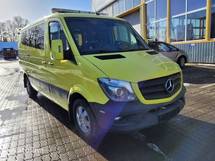 Mercedes-Benz 319CDI EURO 6 AMBULANCE BOOKED UNTIL 11.12 ambulancia