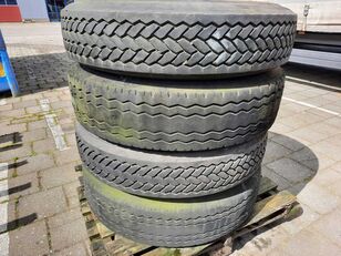 Vrachtwagenband (4x) neumático para camión