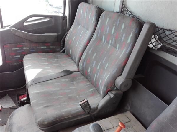 Asiento Delantero Derecho Iveco EuroCargo tector Chasis     (Mod 42537680 para IVECO EuroCargo tector Chasis (Modelo 150 E 24) [5,9 Ltr. - 176 kW Diesel] camión