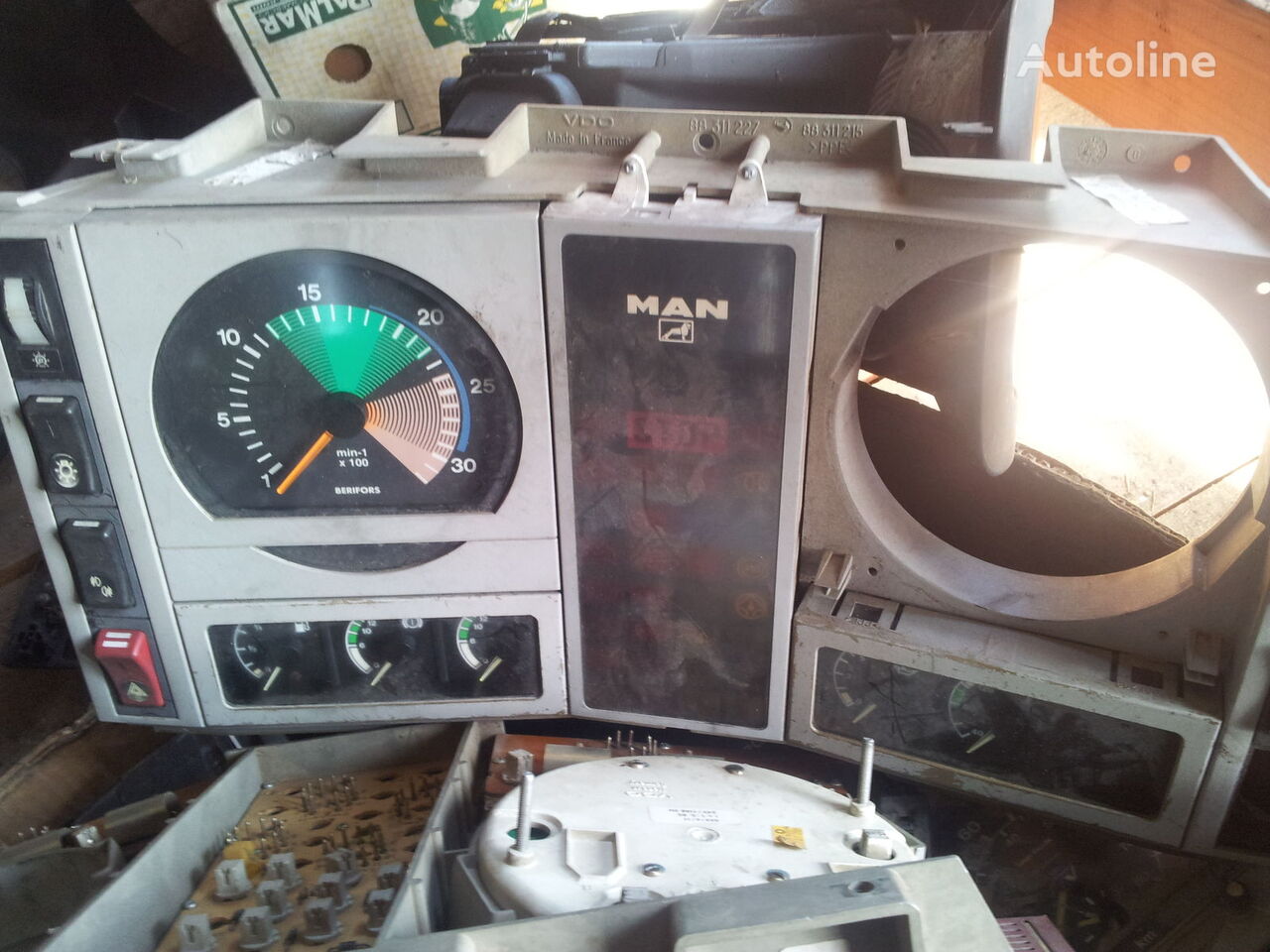 MAN instrument panel, indicator, dashboard, instrume cuadro de instrumentos para MAN 4 series, L2000 tractora