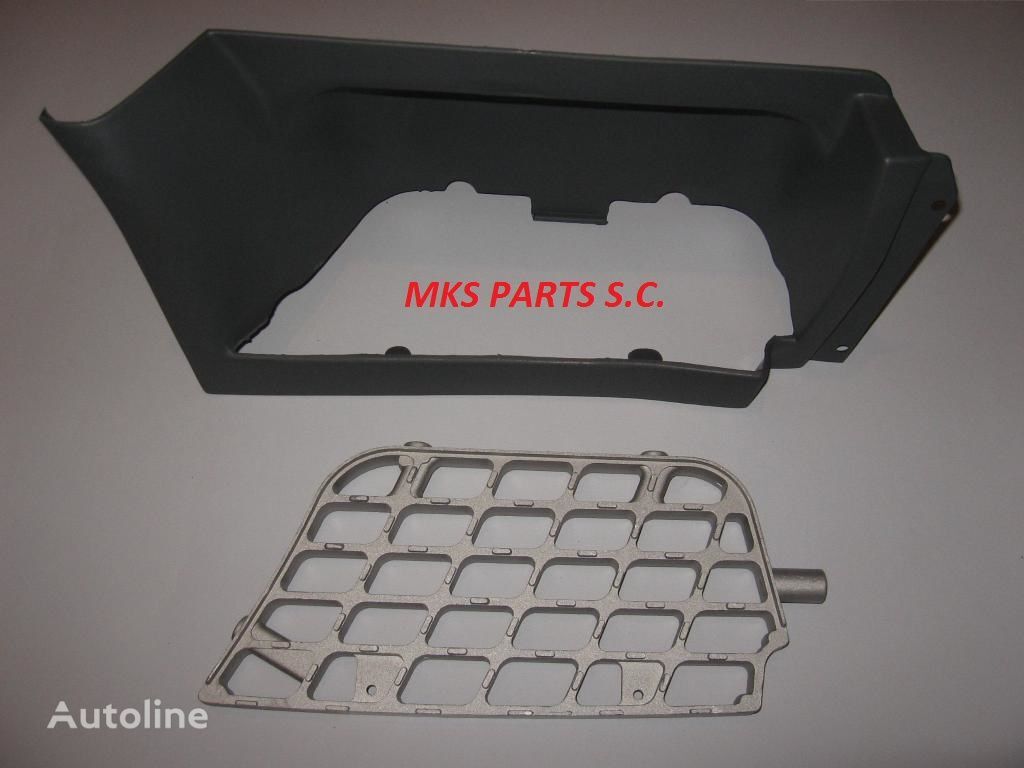 Mitsubishi - CABIN STEP COVER/GARNISH estribo para Mitsubishi CANTER OBUDOWA STOPNIA KABINY camión