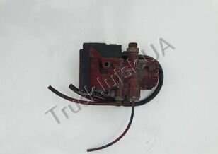 K000913 (K000913) grúa neumática para MAN TGA tractora