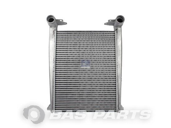 DT Spare Parts intercooler para camión