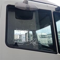 LUNA PUERTA DELANTERO DERECHA Nissan ATLEON 110.35, 120.35 puerta para NISSAN ATLEON 110.35, 120.35 camión