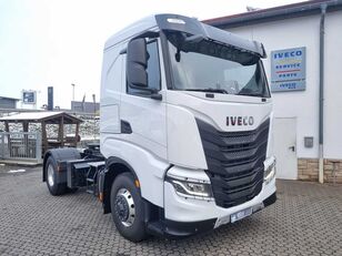 IVECO X-Way AS440X49T/P 4x2 ON+ HI-TRACTION 3 Stück tractora