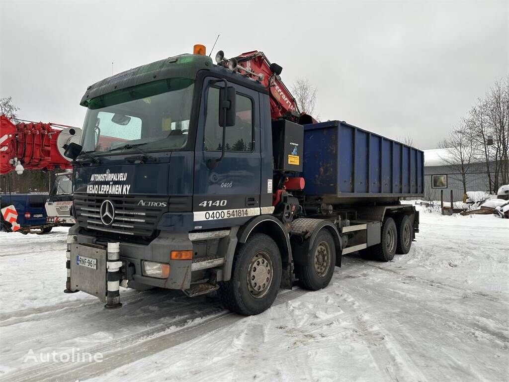 Mercedes-Benz 4140 volquete